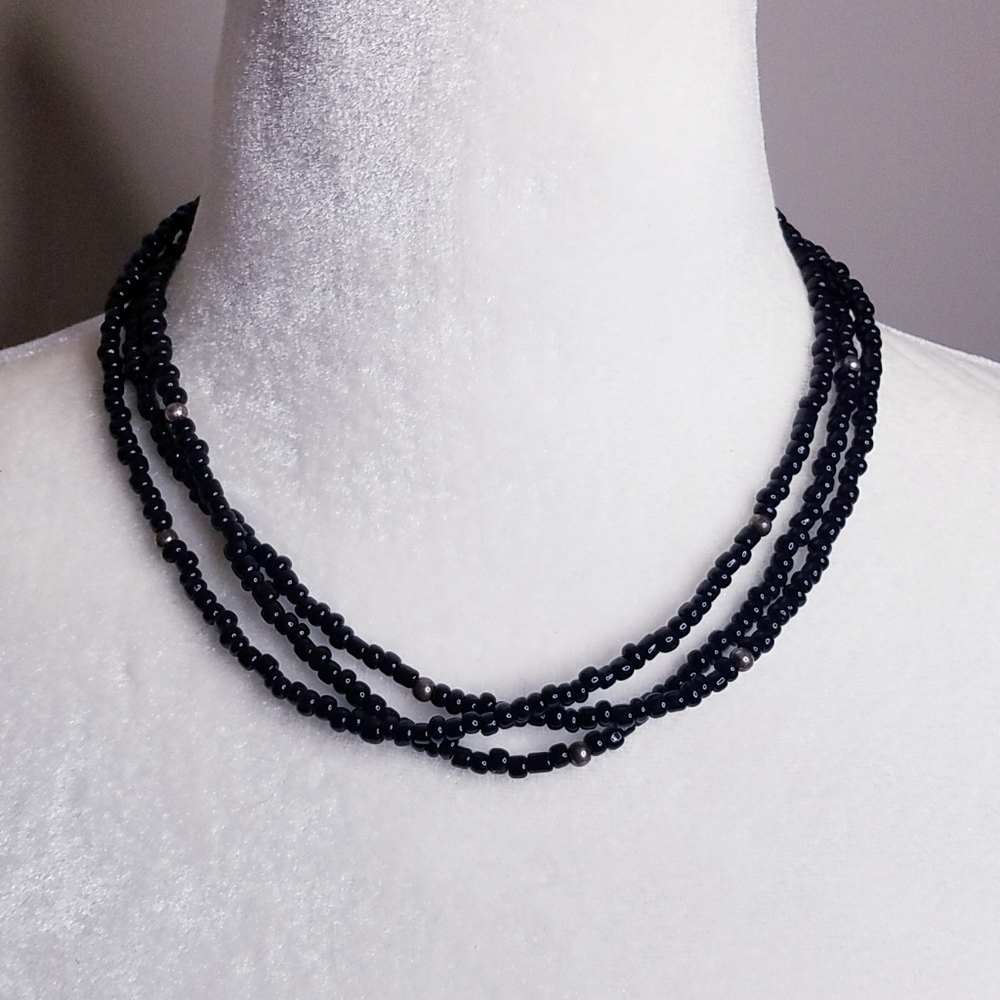 Silpada N1500 Retired Black Glass Bead Necklace